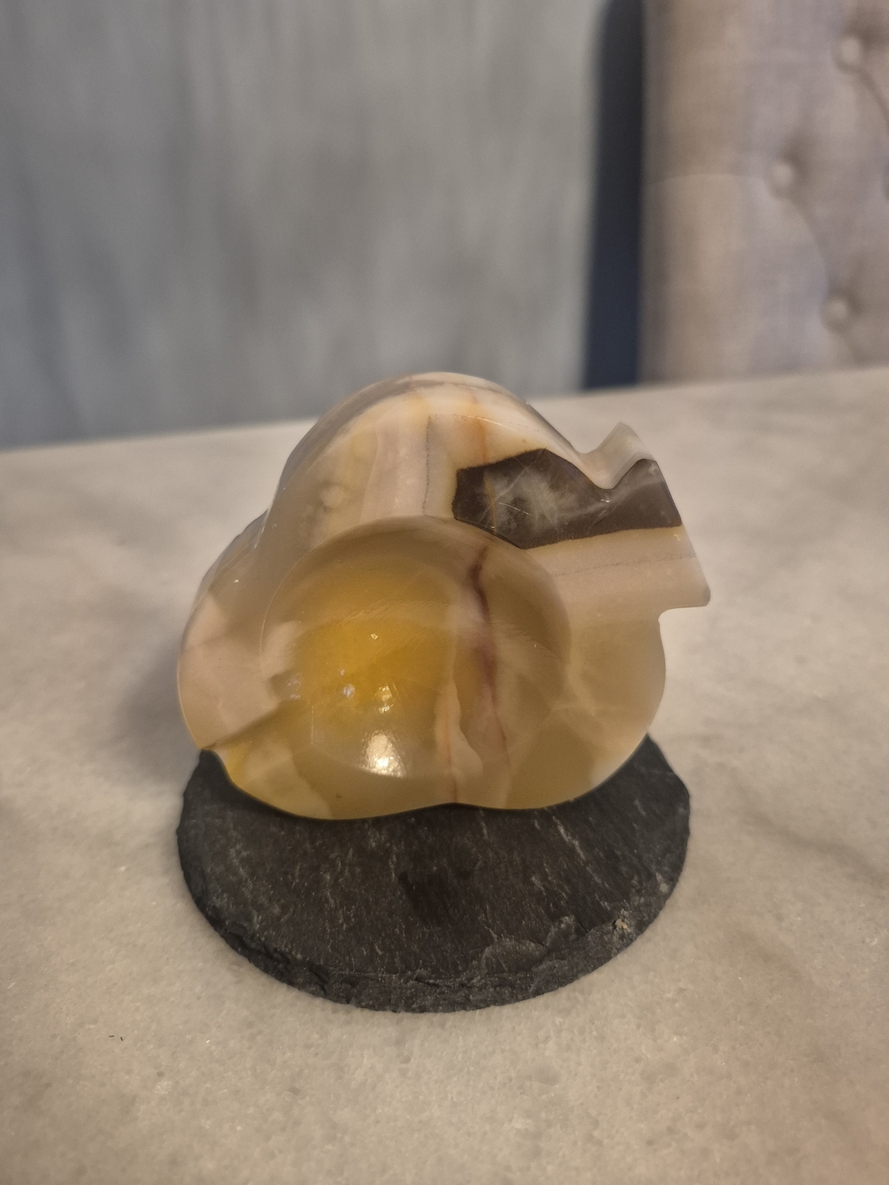 Carved Onyx Trinket Dish Or Ashtray- Cream, Brown & Yellow Tones - Like New - Picture 3 of 4